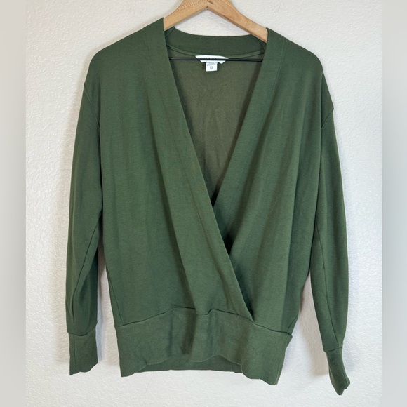 Athleta Purana V Neck Wrap Sweater XS in Olive Green Aspen Olive - Picture 4 of 8
